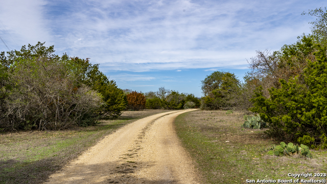 Image 30 of 31 For 121-b Bartel Rd