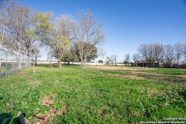 Image 3 of 19 For 14224 Interstate 10 E