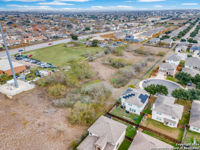 Image 7 of 14 For 9614 Marbach Rd