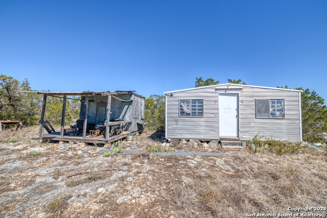 Image 9 of 25 For 1917 Ranch Road 3348