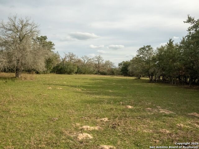 Image 6 of 17 For 4811 Old Cuero Rd