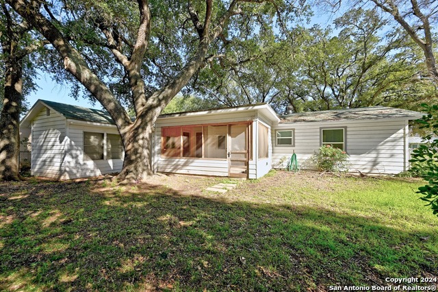 Details for 616 Melrose St, Seguin, TX 78155