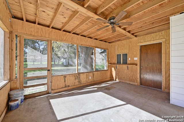 Image 6 of 11 For 616 Melrose St