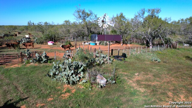 Listing photo id 16 for 1913 County Road 3000