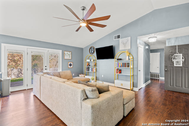 Image 11 of 32 For 7717 Leafy Hollow Ct