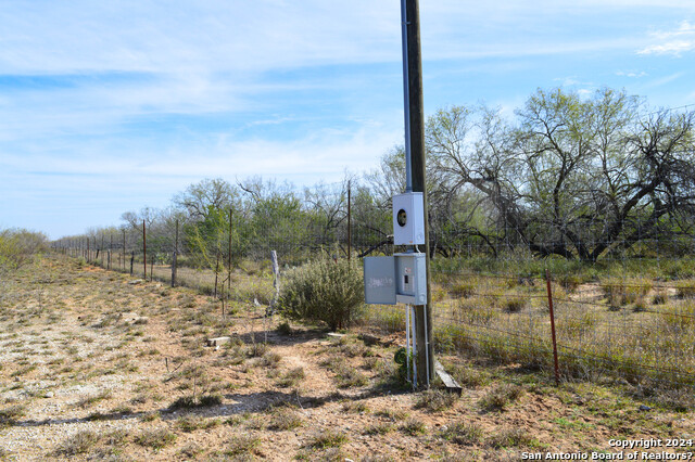 Listing photo id 8 for 9149 Us Highway 83 N