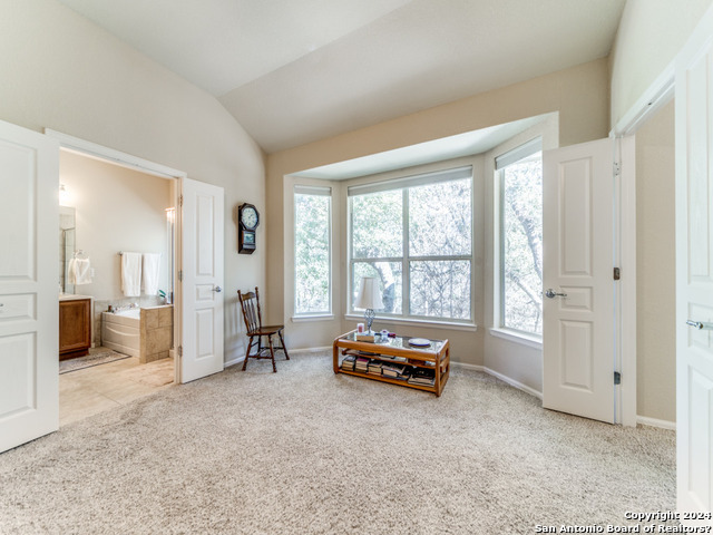Image 20 of 33 For 12527 Cascade Hills