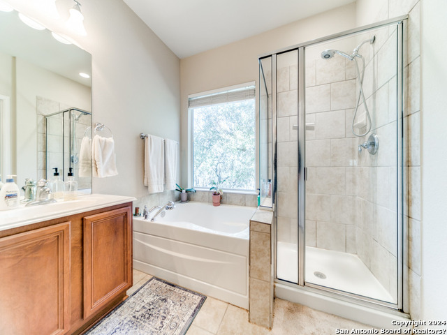 Image 23 of 33 For 12527 Cascade Hills