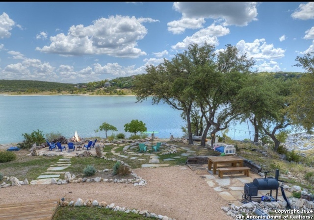 Image 9 of 45 For 2146 Canyon Lake Dr