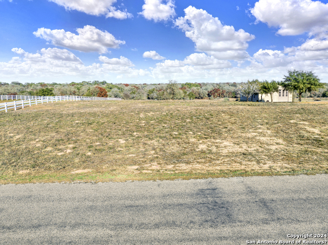 Listing photo id 3 for 213 Abrego Lake Dr