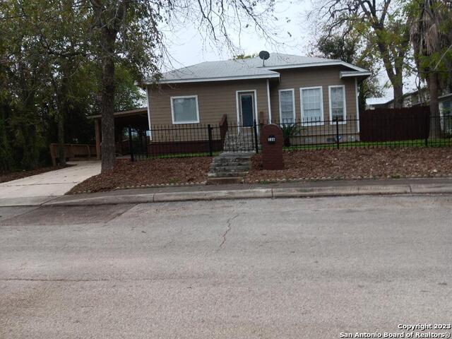 Image 26 of 32 For 126 Lucas St