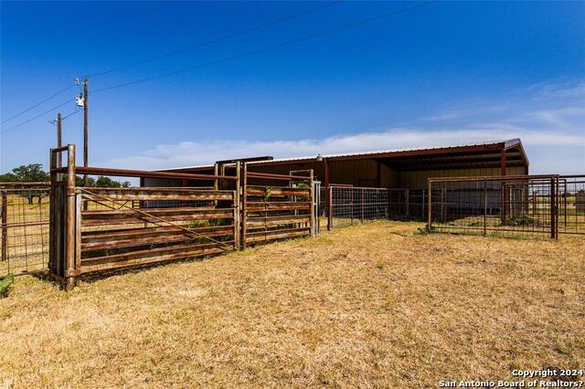 Image 16 of 40 For 12350 N St Hwy 16 Tx