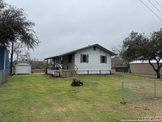 Details for 109 Hughes  , George West, TX 78022