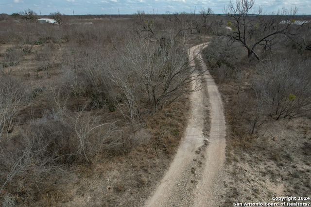 Listing photo id 15 for 6425 Us Highway 90 W