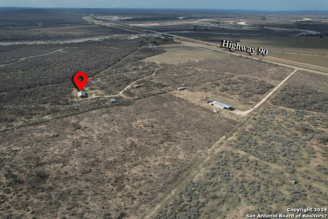 Listing photo id 21 for 6425 Us Highway 90 W