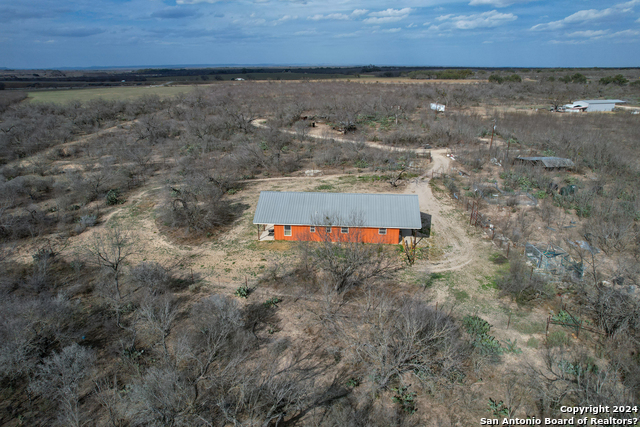 Listing photo id 26 for 6425 Us Highway 90 W