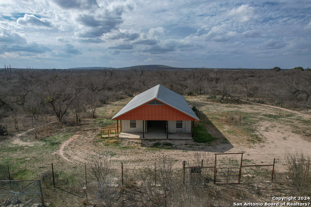 Listing photo id 27 for 6425 Us Highway 90 W
