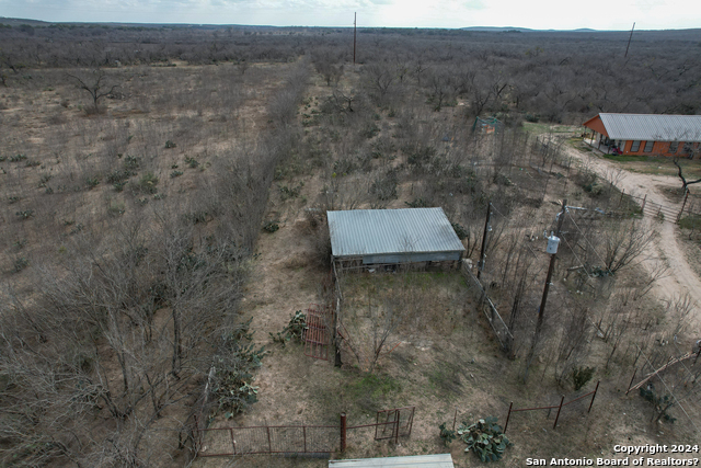 Listing photo id 6 for 6425 Us Highway 90 W