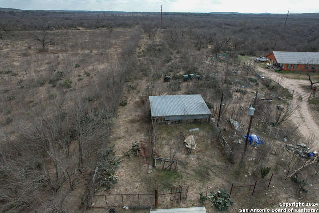 Listing photo id 7 for 6425 Us Highway 90 W