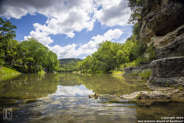 Image 34 of 36 For 540 River Run  113