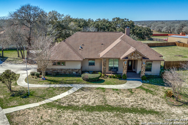 Details for 300 Rose Garden Dr, La Vernia, TX 78121