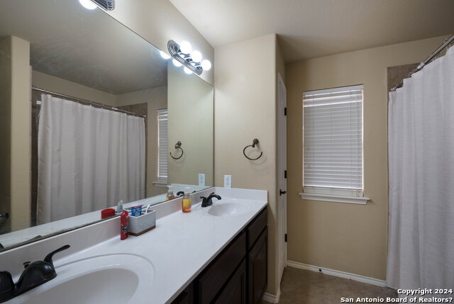 Listing photo id 29 for 24502 Buck Creek