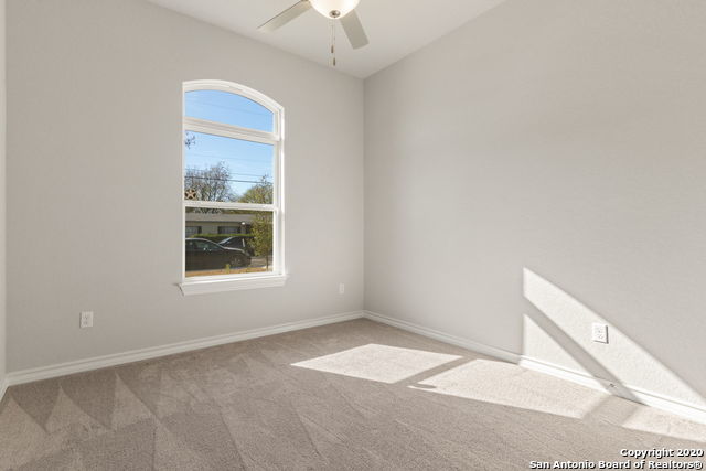 Image 18 of 25 For 651 Corliss  