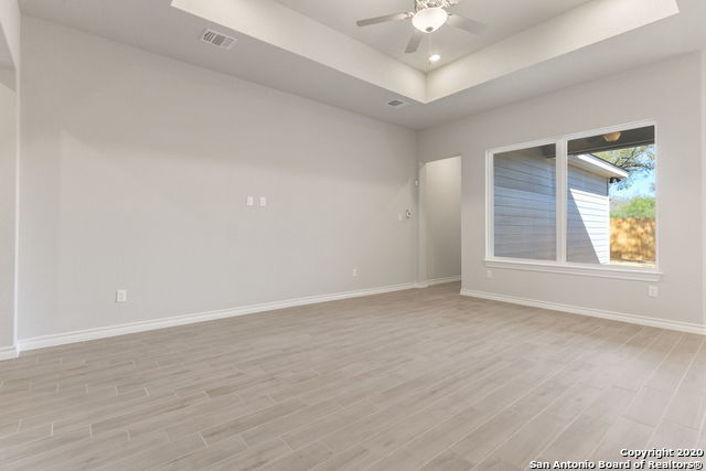 Image 8 of 25 For 651 Corliss  