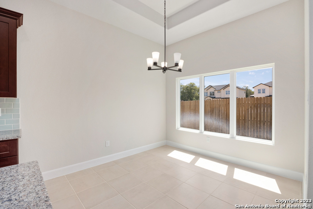 Image 15 of 28 For 215 Park Circle