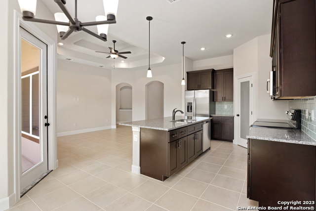 Image 16 of 28 For 215 Park Circle