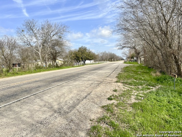 Image 9 of 10 For 19398 Fm 471 S