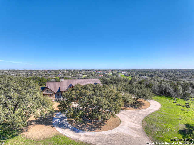 Listing photo id 59 for 651 River Chase Dr