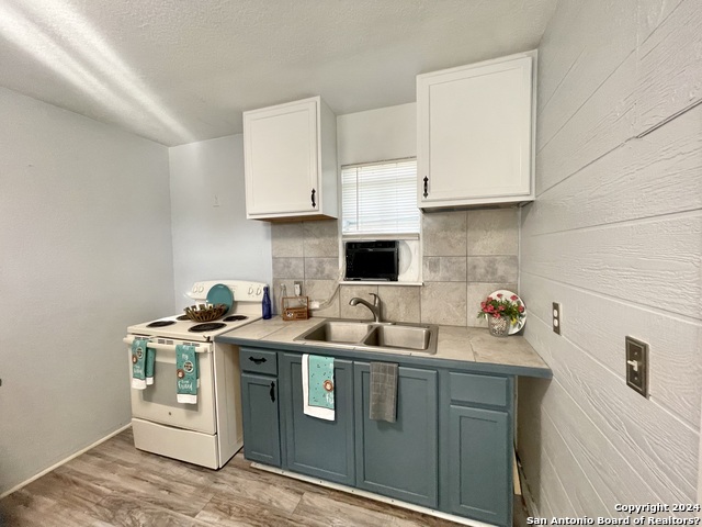 Image 1 of 19 For 1046 Rivas St