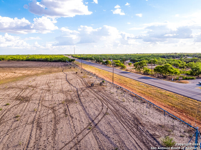 Image 39 of 42 For 2217 S Us Highway 83