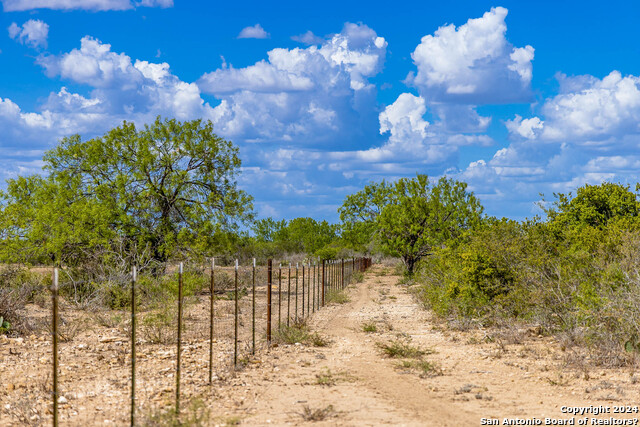 Image 6 of 42 For 2217 S Us Highway 83