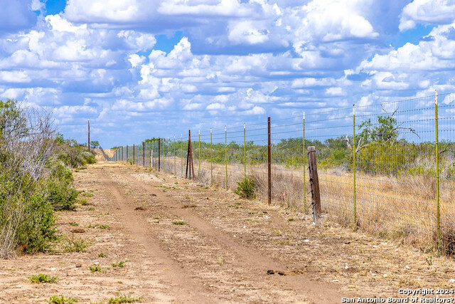 Image 7 of 42 For 2217 S Us Highway 83