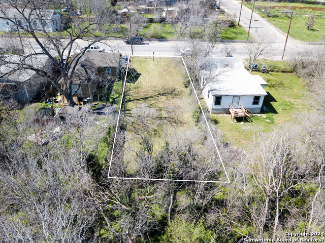 Image 8 of 8 For 810 Amanda St