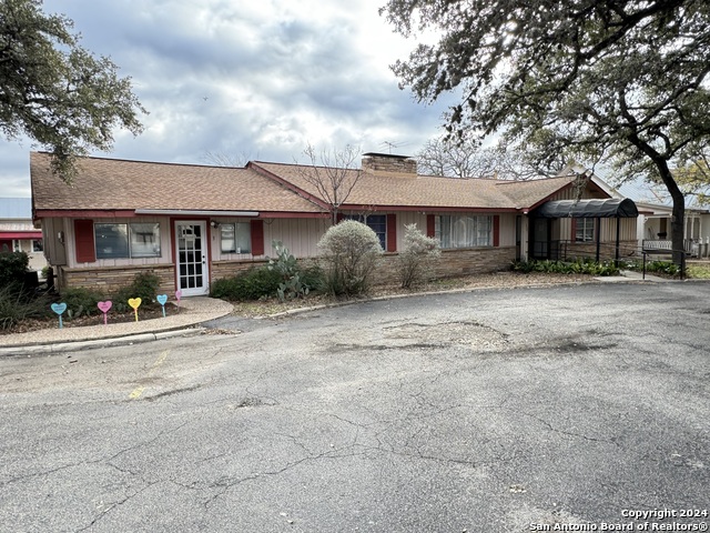 Details for 725 Main St N, Boerne, TX 78006