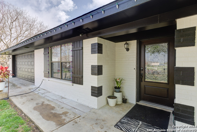 Image 2 of 40 For 2911 Morningside Dr