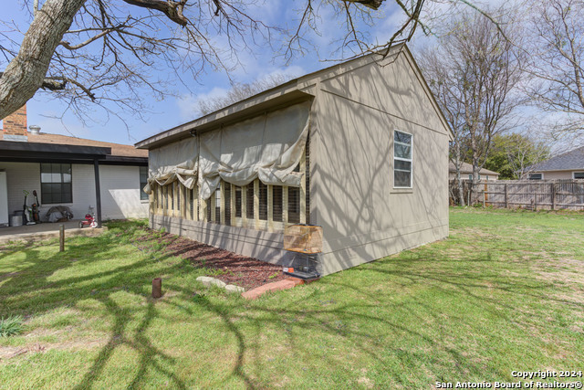 Image 34 of 40 For 2911 Morningside Dr