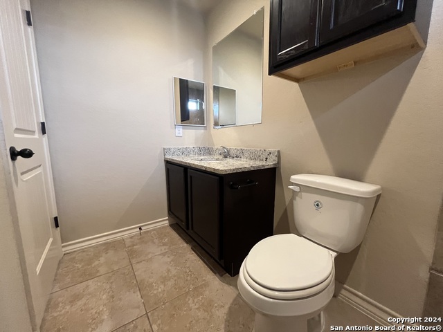 Image 19 of 29 For 6926 Lakeview Dr  102