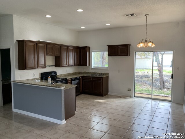 Image 3 of 19 For 1903 Tanglewood Trail