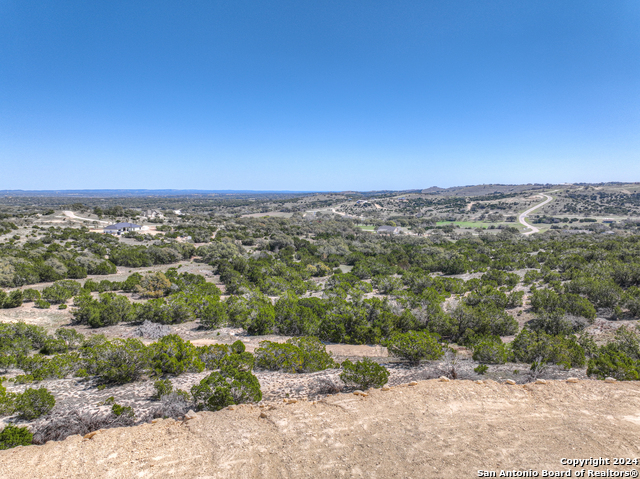 Image 9 of 24 For 466 Majestic Oak