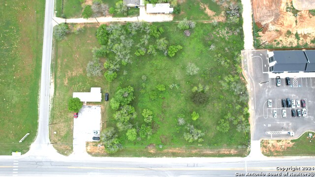 Image 11 of 13 For 408 Bluebonnet Rd