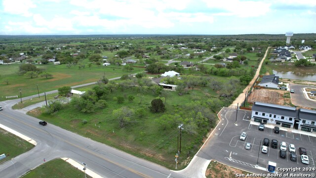 Image 9 of 13 For 408 Bluebonnet Rd