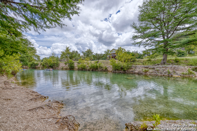 Image 4 of 15 For 158 Frio Falls