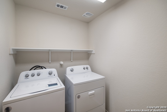 Listing photo id 6 for 4314 Caraway Bay