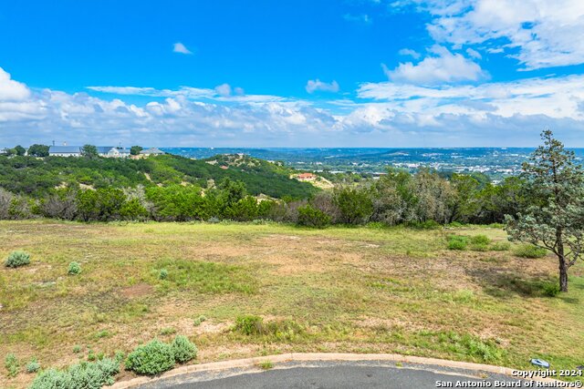 Details for 329 Loma Vista, Kerrville, TX 78028