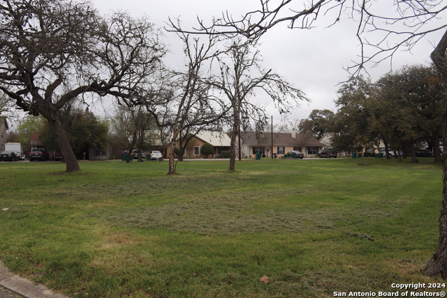 Image 6 of 16 For 103 Aransas Pass