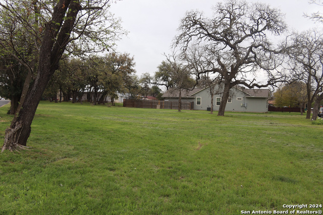 Image 8 of 16 For 103 Aransas Pass